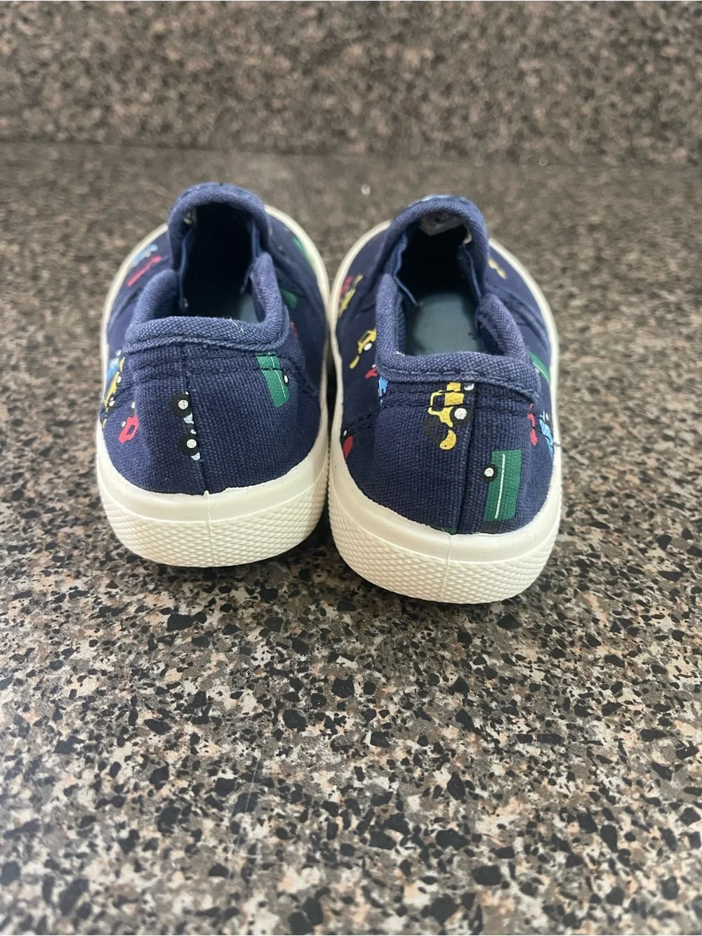 Carter's Unisex-Child Damon Sneaker Size 7 Blue Kids
